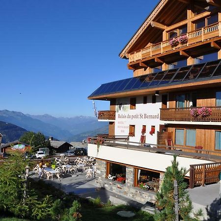 Отель Le Relais Du Petit Saint Bernard Ла-Розьер Экстерьер фото