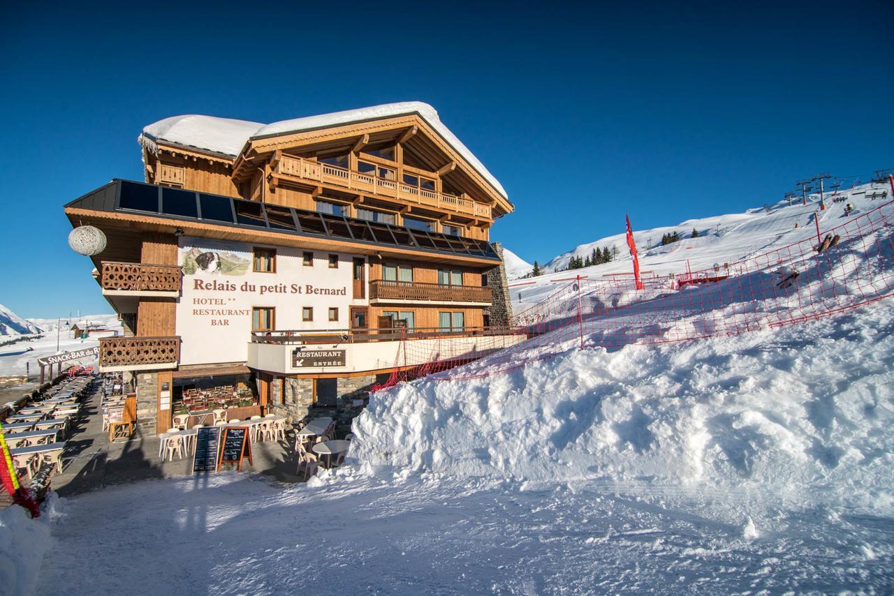 Отель Le Relais Du Petit Saint Bernard Ла-Розьер Экстерьер фото